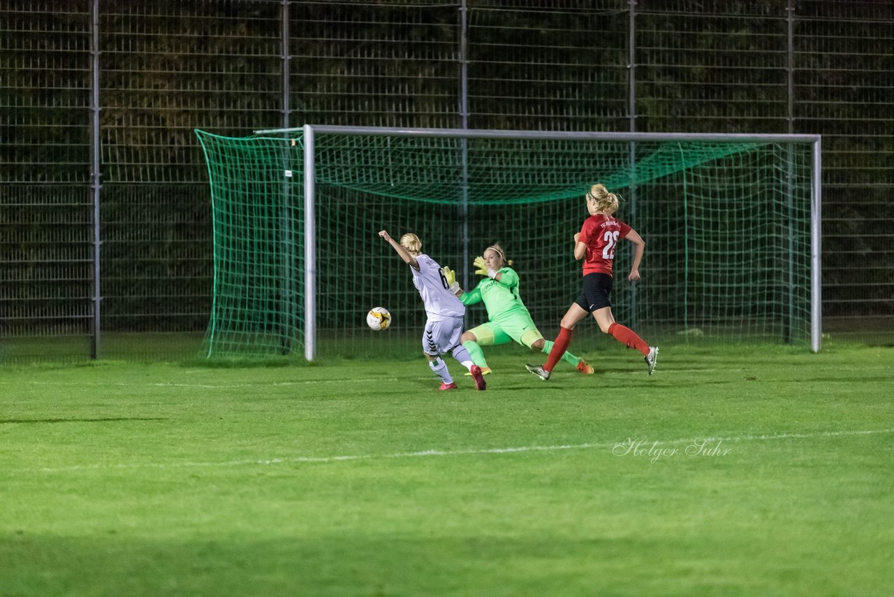 Bild 160 - Frauen SV Henstedt Ulzburg - Wellingsbuettel : Ergebnis: 11:1